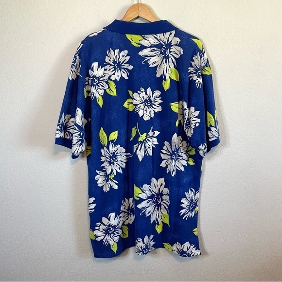 The Disney Store Blue Hawaiian Embroidered Mickey Polo Short Sleeve Shirt Sze XL - Picture 7 of 10